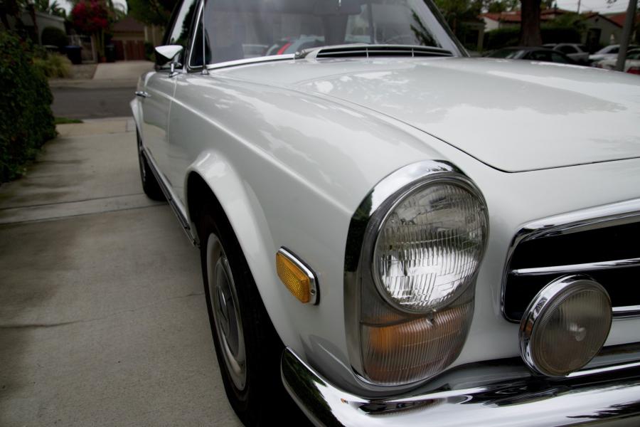 Детали экстерьера Mercedes-Benz 280 SL (W113) 1970 года  (EU) (фото 48 из 74)